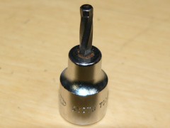 グニャッとねじれてるwww グニャッとねじれてるwww