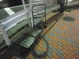 放置駐台車 放置駐台車