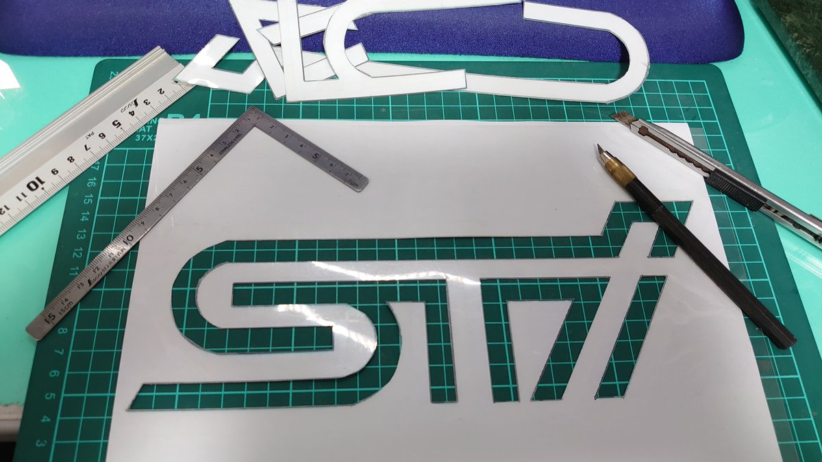 デザインカッターで切り抜き デザインカッターで切り抜き